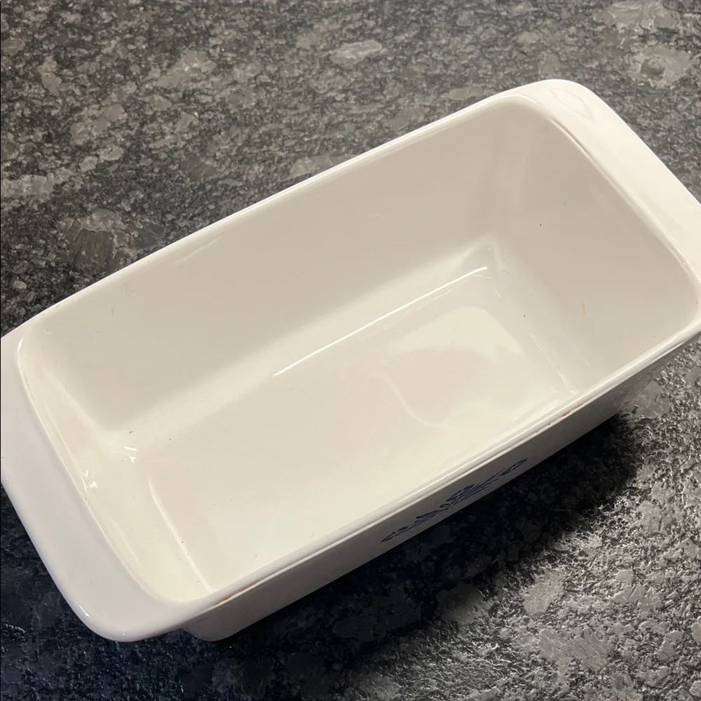 Rare Corningware Loaf Pan. Cornflower Blue Baking Dish. In excellent condition.